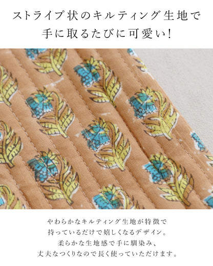 ぷくぷくキルトのぺたんこ巾着バッグ